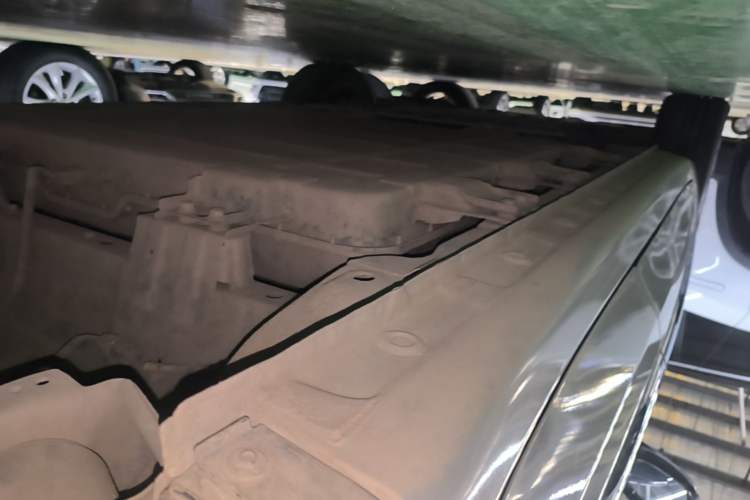 Used Wuling Bingo 2024 333 km Lingxi Connected Version Left Side Sill