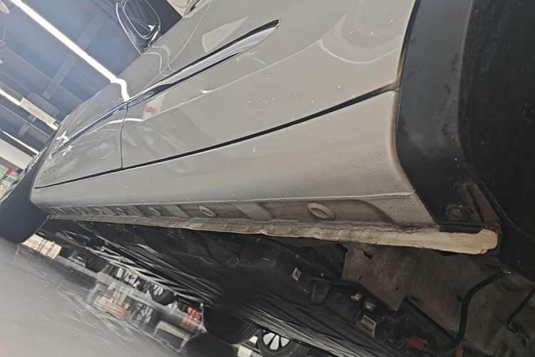 Used Wuling Bingo 2024 333 km Lingxi Connected Version Left Side Sill
