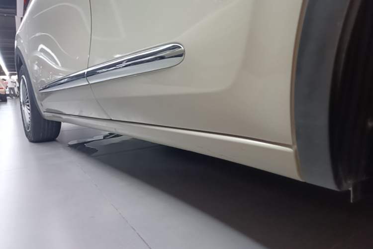 Used Wuling Bingo 2024 333 km Enjoyment Version Left Side Sill