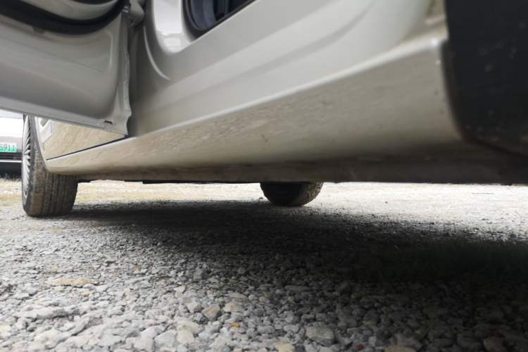 Used Wuling Bingo 2024 203km Light Edition Left Side Sill