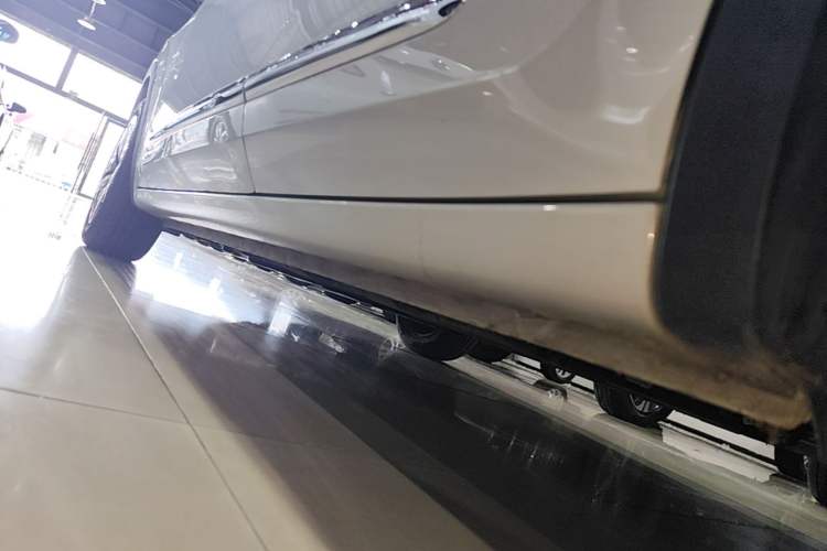 Used Wuling Bingo 2024 333 km Enjoyment Version Left Side Sill