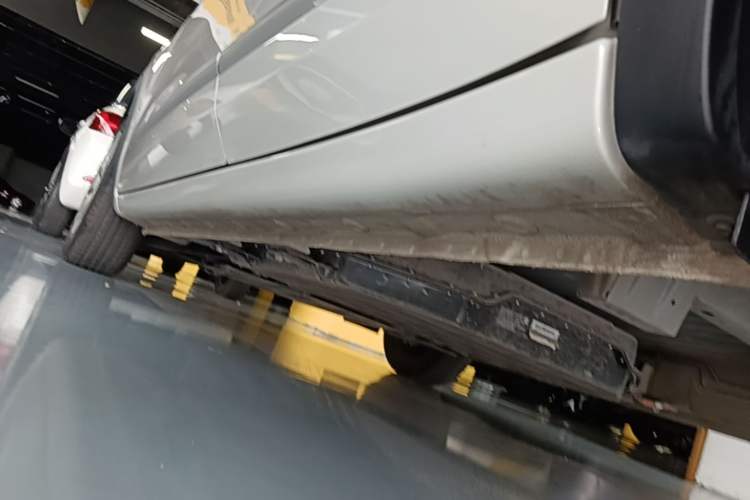 Used Wuling Bingo 2024 203km Light Edition Left Side Sill