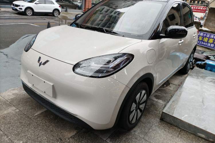 Used Wuling Bingo 2024 333 km Enjoyment Version Left Side
