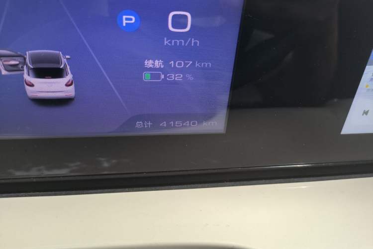 Used Wuling Bingo 2024 333 km Enjoyment Version Odometer Close Up