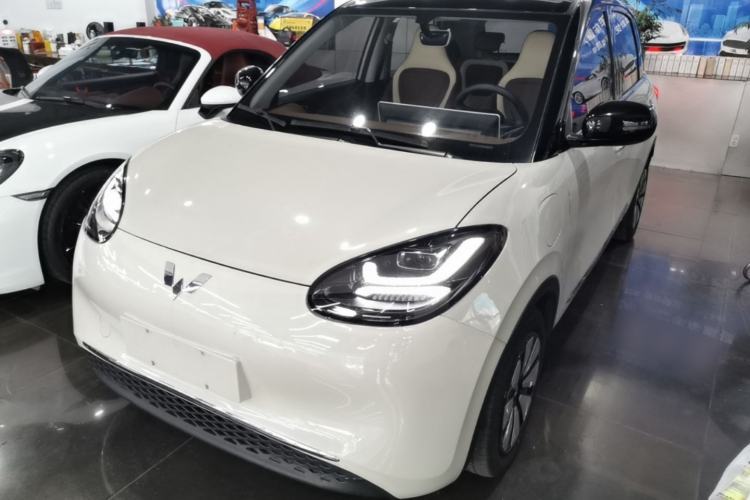 Used Wuling Bingo 2024 333 km Lingxi Connected Version Guazi used car, China used car export, Used car for sale, Used Wuling cars, Cheapest cars for sale, Electric vehicle, New energy car