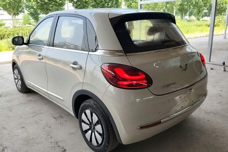 Used Wuling Bingo 2024 333 km Enjoyment Version Rear Left 45 Deg