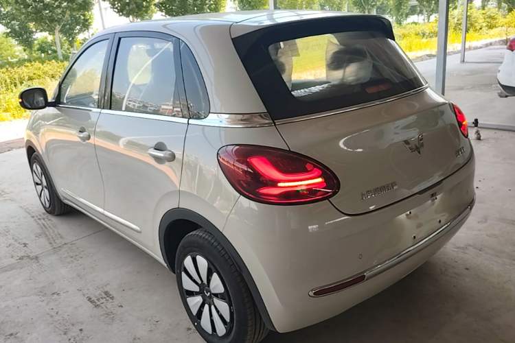 Used Wuling Bingo 2024 333 km Enjoyment Version Rear Left 45 Deg