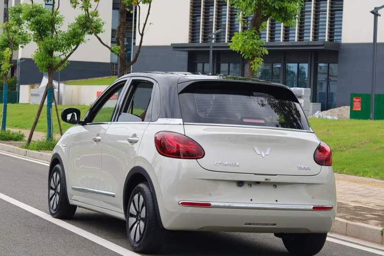 Used Wuling Bingo 2024 333 km Lingxi Connected Version Rear Left 45 Deg