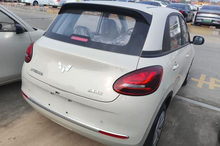 Used Wuling Bingo 2024 203km Light Edition Rear Right 45 Deg