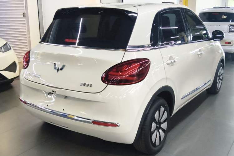 Used Wuling Bingo 2024 333 km Enjoyment Version Rear Right 45 Deg