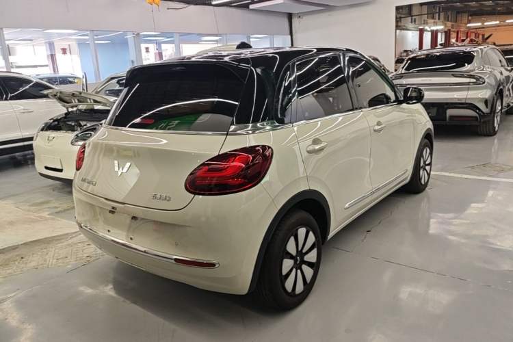 Used Wuling Bingo 2024 333 km Enjoyment Version Rear Right 45 Deg