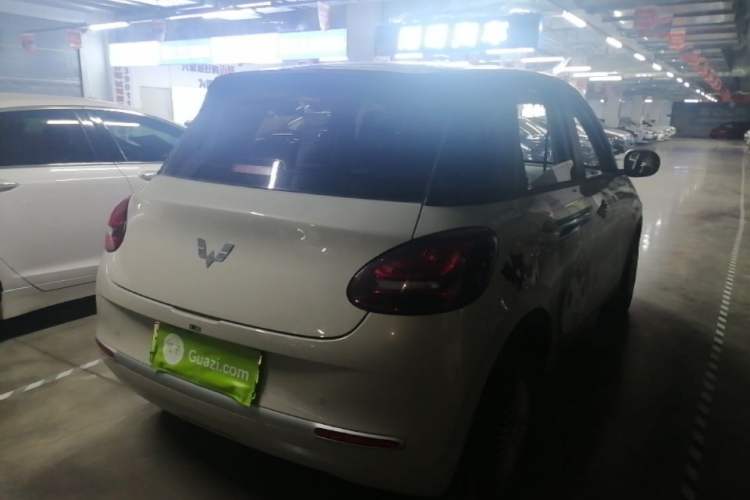 Used Wuling Bingo 2024 203km Light Edition Rear Right 45 Deg