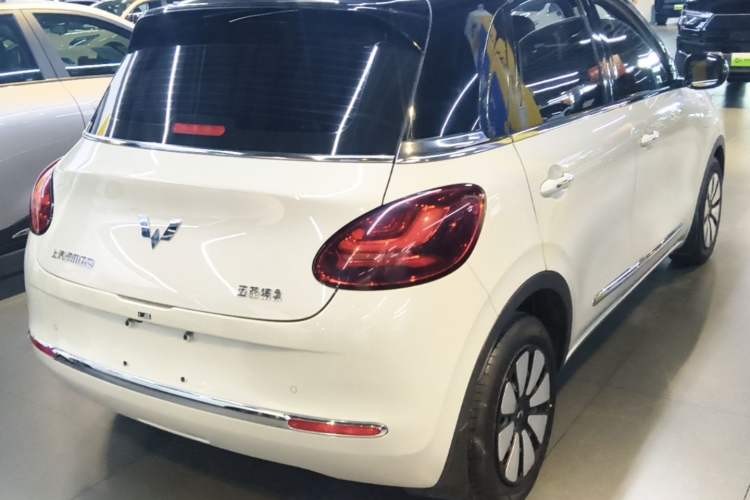 Used Wuling Bingo 2024 333 km Enjoyment Version Rear Right 45 Deg