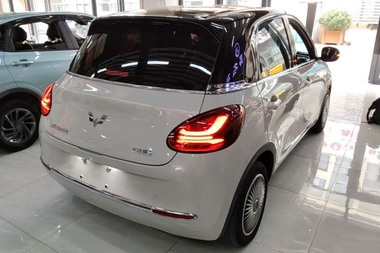 Used Wuling Bingo 2024 333 km Enjoyment Version Rear Right 45 Deg