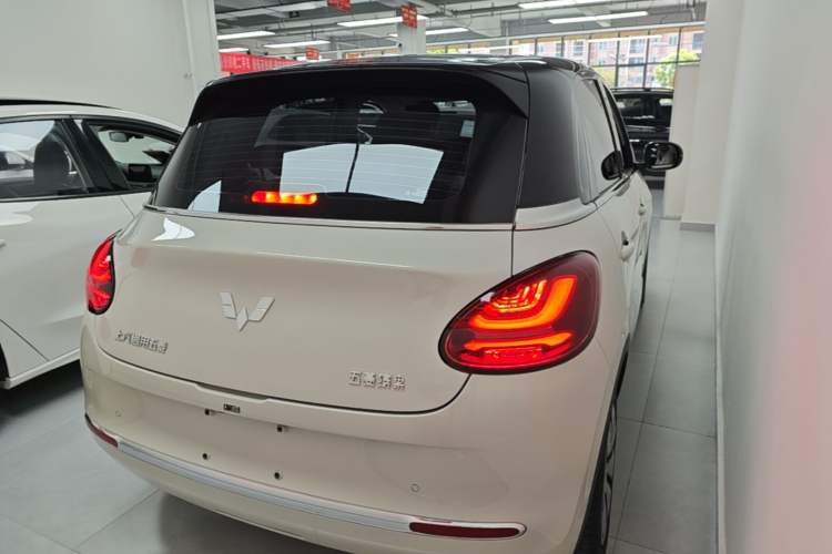 Used Wuling Bingo 2024 333 km Enjoyment Version Rear Right 45 Deg