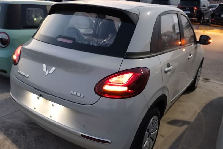 Used Wuling Bingo 2024 203km Light Edition Rear Right 45 Deg