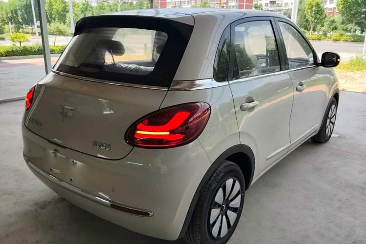 Used Wuling Bingo 2024 333 km Enjoyment Version Rear Right 45 Deg