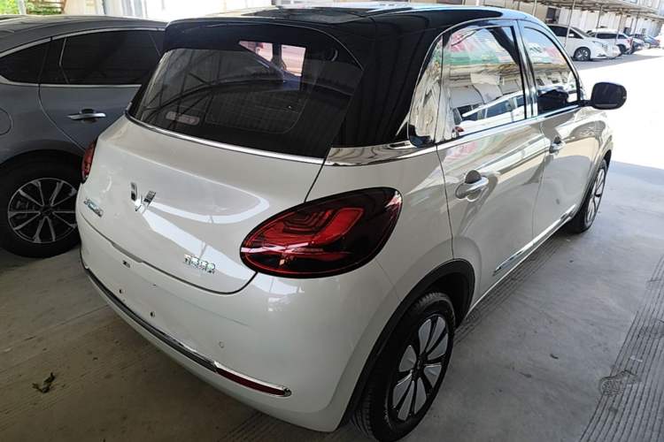 Used Wuling Bingo 2024 333 km Lingxi Connected Version Rear Right 45 Deg