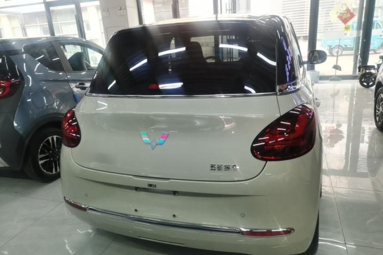 Used Wuling Bingo 2024 333 km Enjoyment Version Rear
