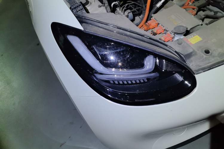 Used Wuling Bingo 2024 333 km Enjoyment Version Right Front Headlight