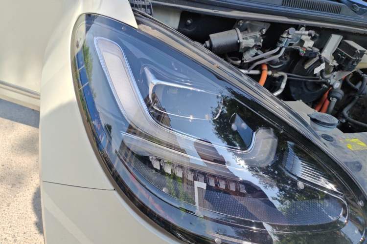 Used Wuling Bingo 2024 333 km Enjoyment Version Right Front Headlight