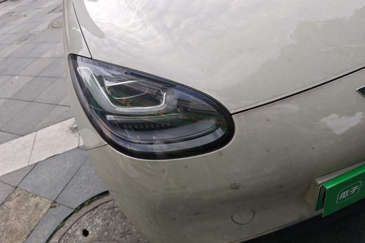 Used Wuling Bingo 2024 333 km Enjoyment Version Right Front Headlight