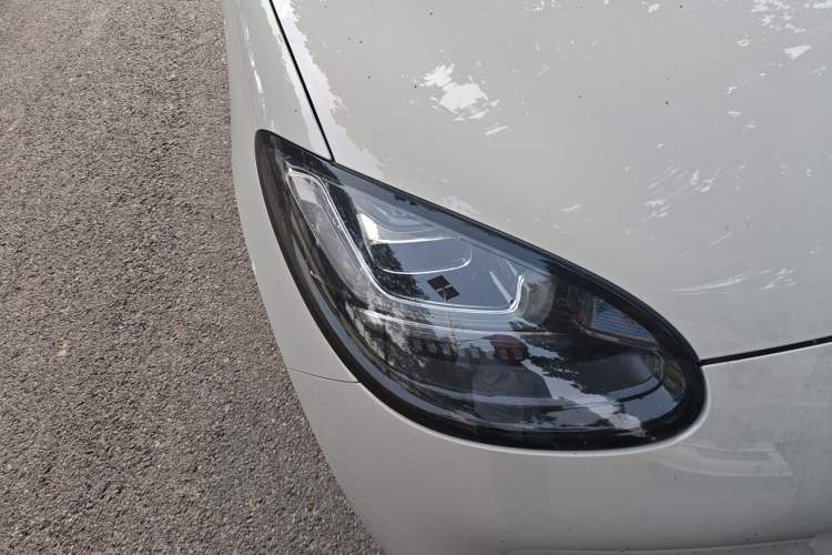 Used Wuling Bingo 2024 333 km Enjoyment Version Right Front Headlight