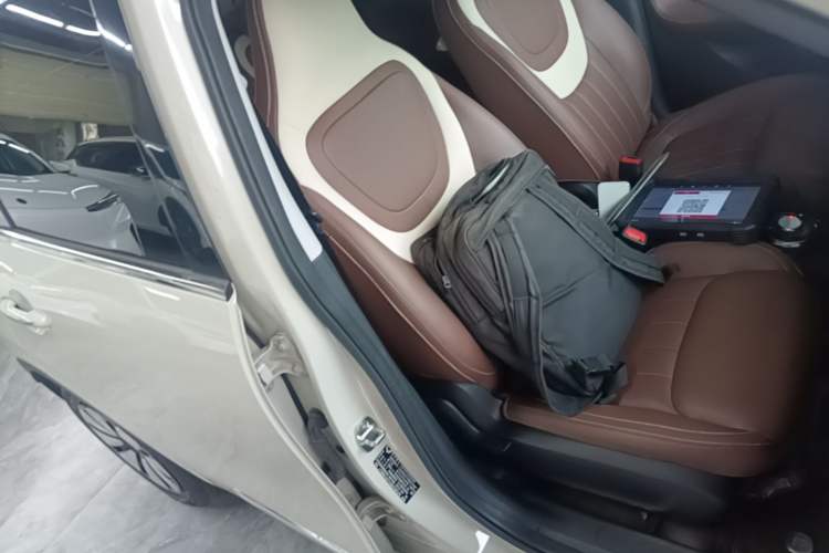 Used Wuling Bingo 2024 333 km Enjoyment Version Right Front Seat