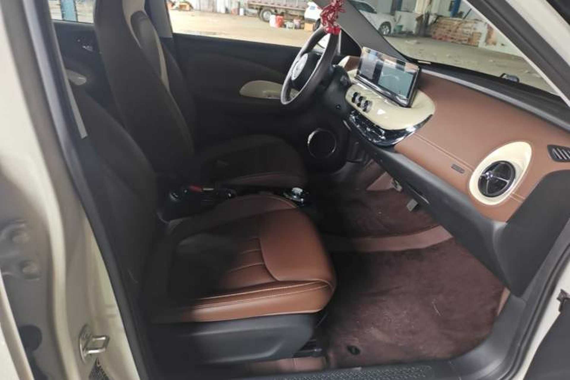 Used Wuling Bingo 2024 333 km Lingxi Connected Version Right Front Seat