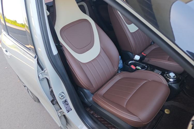 Used Wuling Bingo 2024 333 km Enjoyment Version Right Front Seat