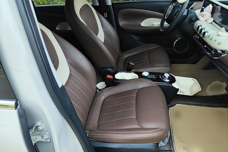 Used Wuling Bingo 2024 333 km Enjoyment Version Right Front Seat