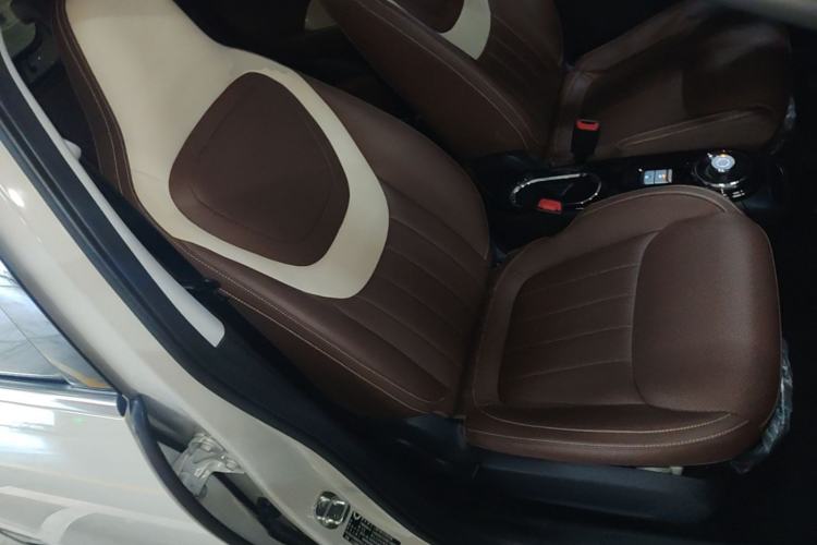 Used Wuling Bingo 2024 333 km Enjoyment Version Right Front Seat