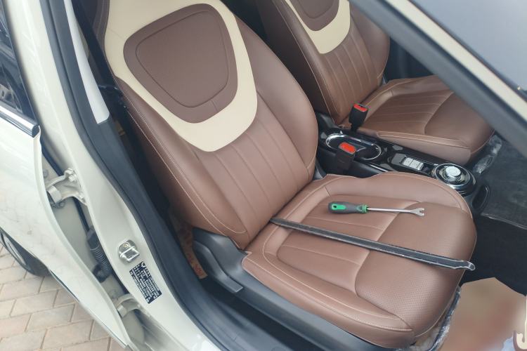 Used Wuling Bingo 2024 203km Light Edition Right Front Seat