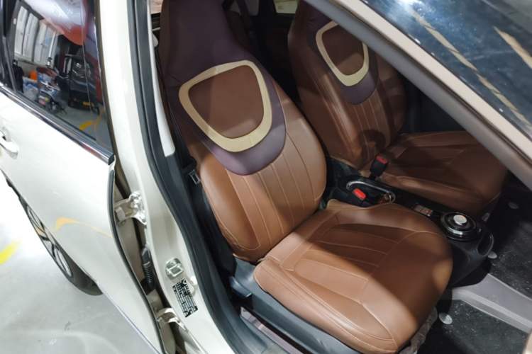 Used Wuling Bingo 2024 333 km Lingxi Connected Version Right Front Seat
