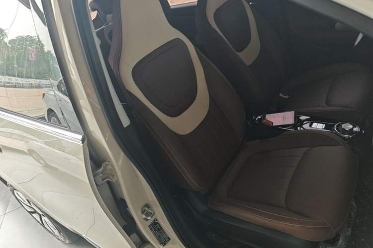 Used Wuling Bingo 2024 333 km Enjoyment Version Right Front Seat