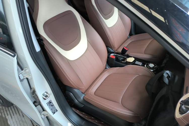 Used Wuling Bingo 2024 333 km Enjoyment Version Right Front Seat