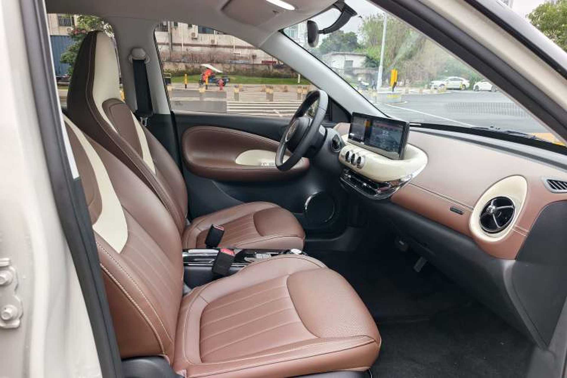 Used Wuling Bingo 2024 333 km Enjoyment Version Right Front Seat