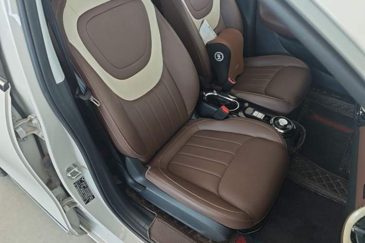 Used Wuling Bingo 2024 333 km Enjoyment Version Right Front Seat