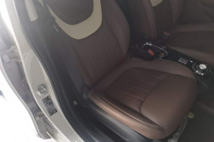 Used Wuling Bingo 2024 333 km Enjoyment Version Right Front Seat
