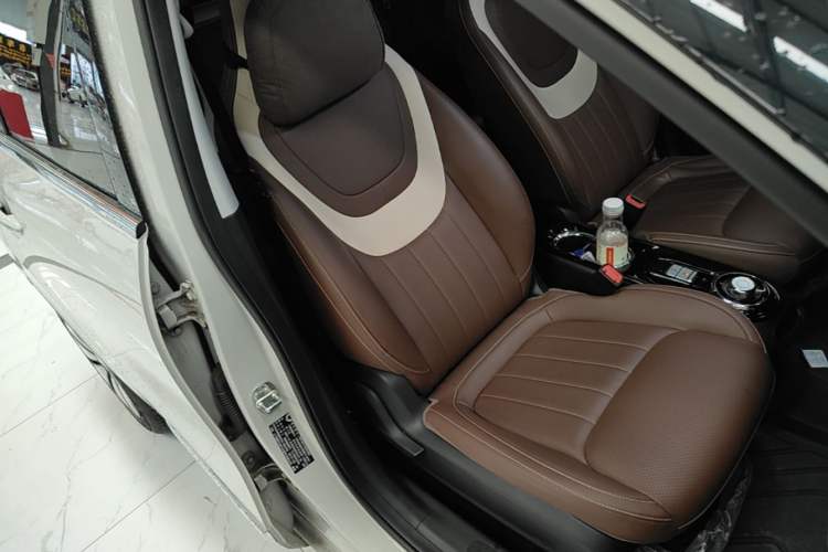 Used Wuling Bingo 2024 333 km Enjoyment Version Right Front Seat