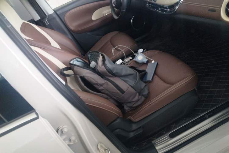 Used Wuling Bingo 2024 333 km Enjoyment Version Right Front Seat