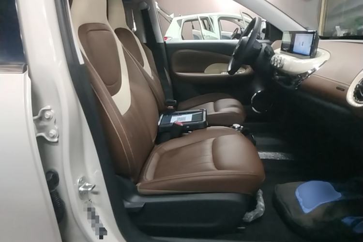 Used Wuling Bingo 2024 333 km Enjoyment Version Right Front Seat