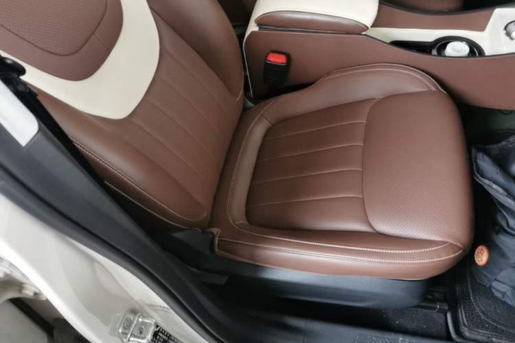Used Wuling Bingo 2024 333 km Enjoyment Version Right Front Seat