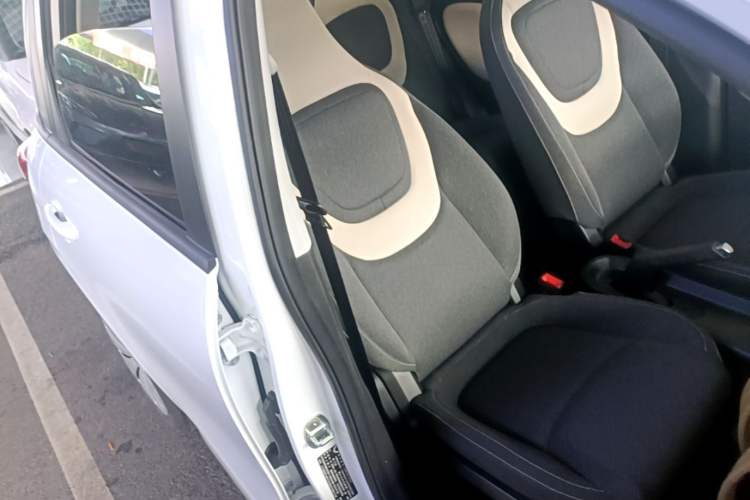 Used Wuling Bingo 2024 203km Light Edition Right Front Seat