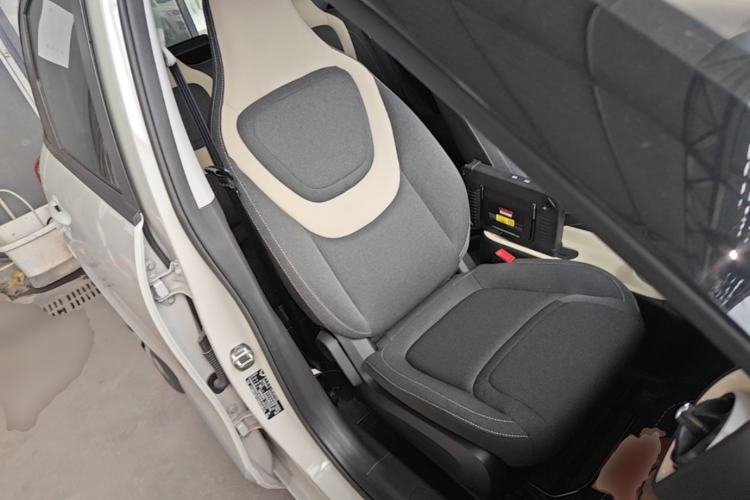 Used Wuling Bingo 2024 203km Light Edition Right Front Seat