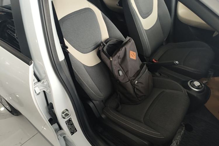 Used Wuling Bingo 2024 203km Light Edition Right Front Seat
