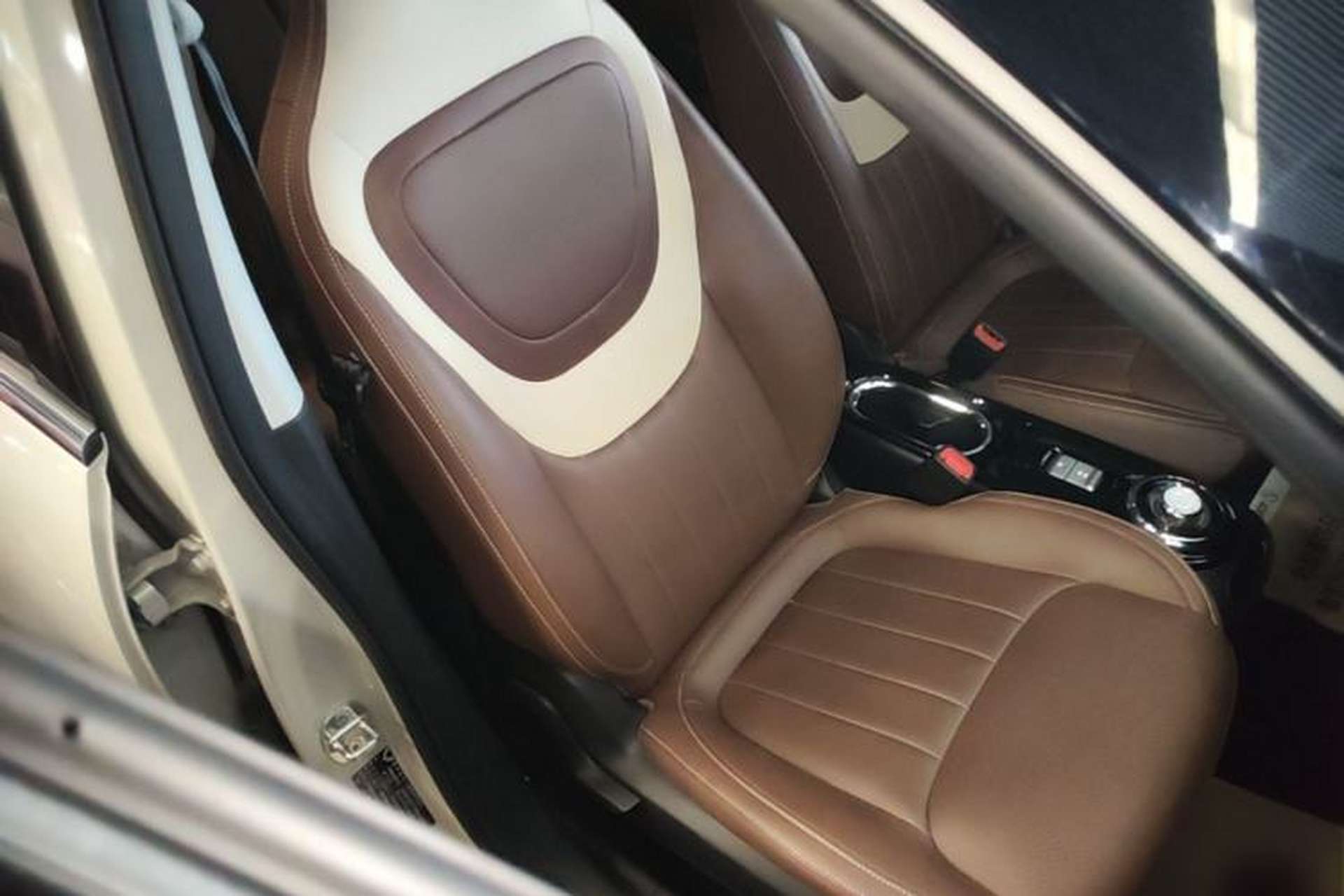 Used Wuling Bingo 2024 410 km Lingxi Deluxe Edition Right Front Seat