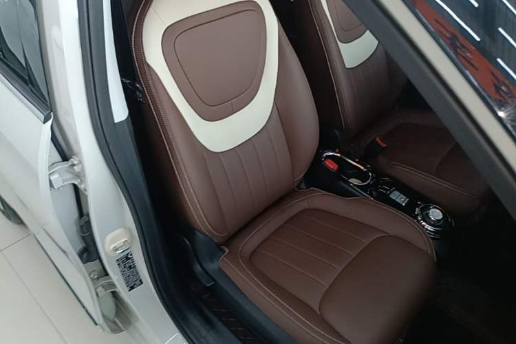 Used Wuling Bingo 2024 333 km Enjoyment Version Right Front Seat