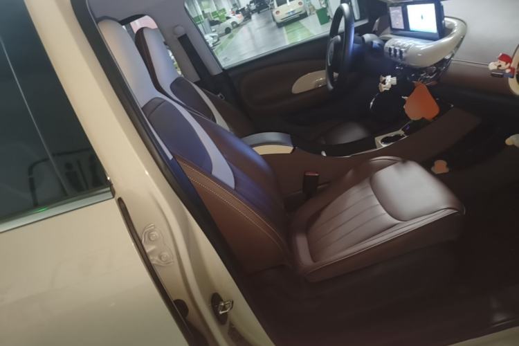 Used Wuling Bingo 2024 333 km Enjoyment Version Right Front Seat