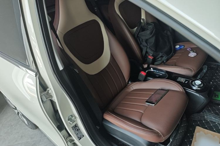 Used Wuling Bingo 2024 333 km Enjoyment Version Right Front Seat